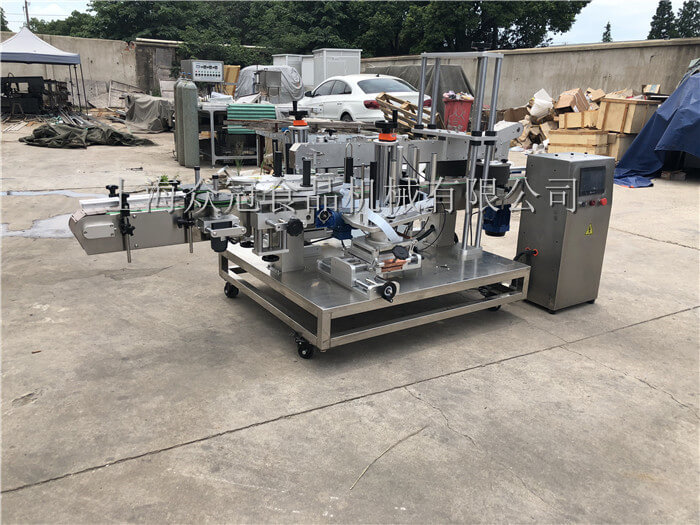 july 3，2018， automatic dual-side labeling machine with low workbench